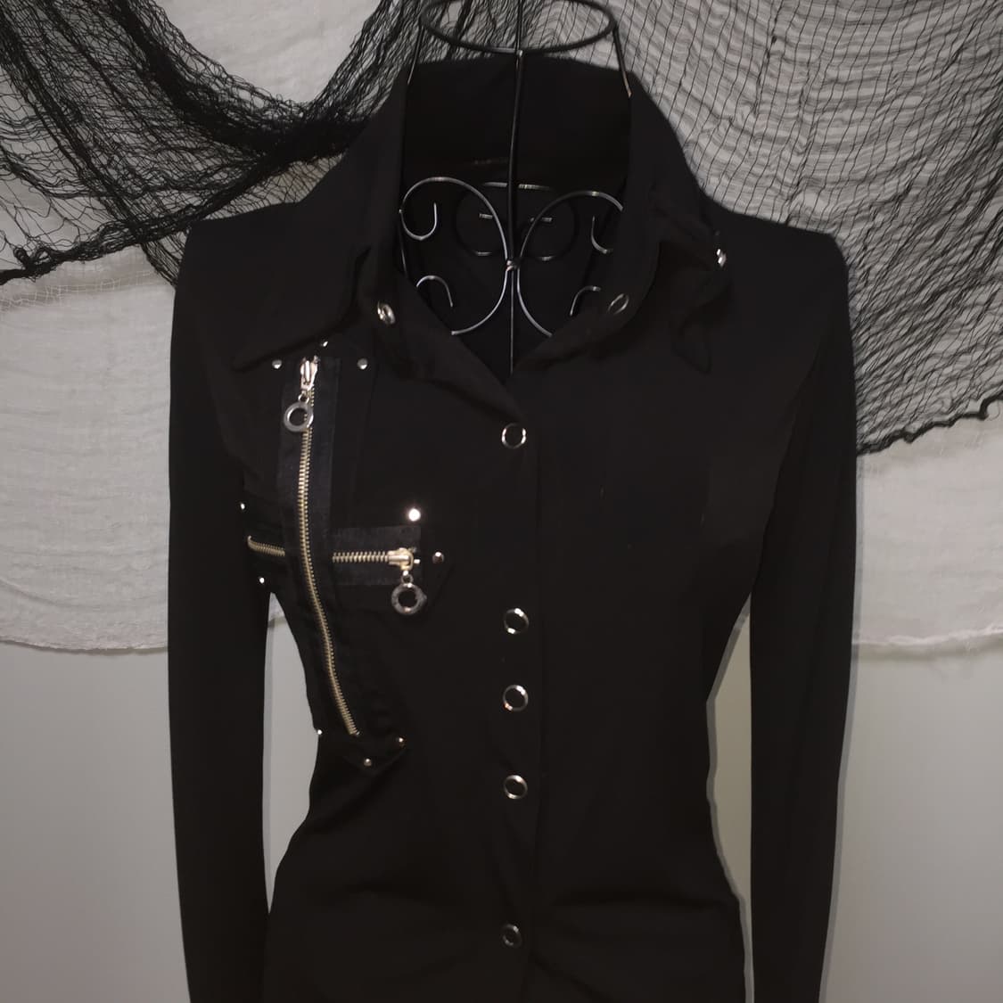 punk nana cross piercing shirt T 상품이미지3