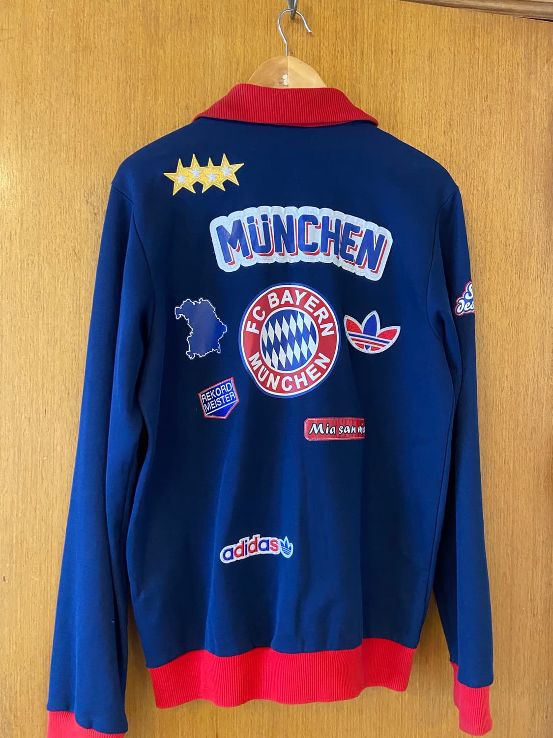 아디다스 바이에른 뮌헨패치 트랙탑 상품이미지5