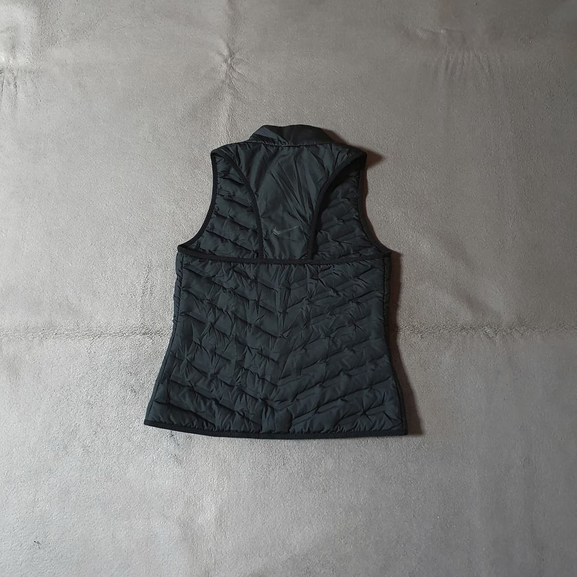 나이키 여성 에어로로프트 리펠 베스트 조끼 M 상품이미지4