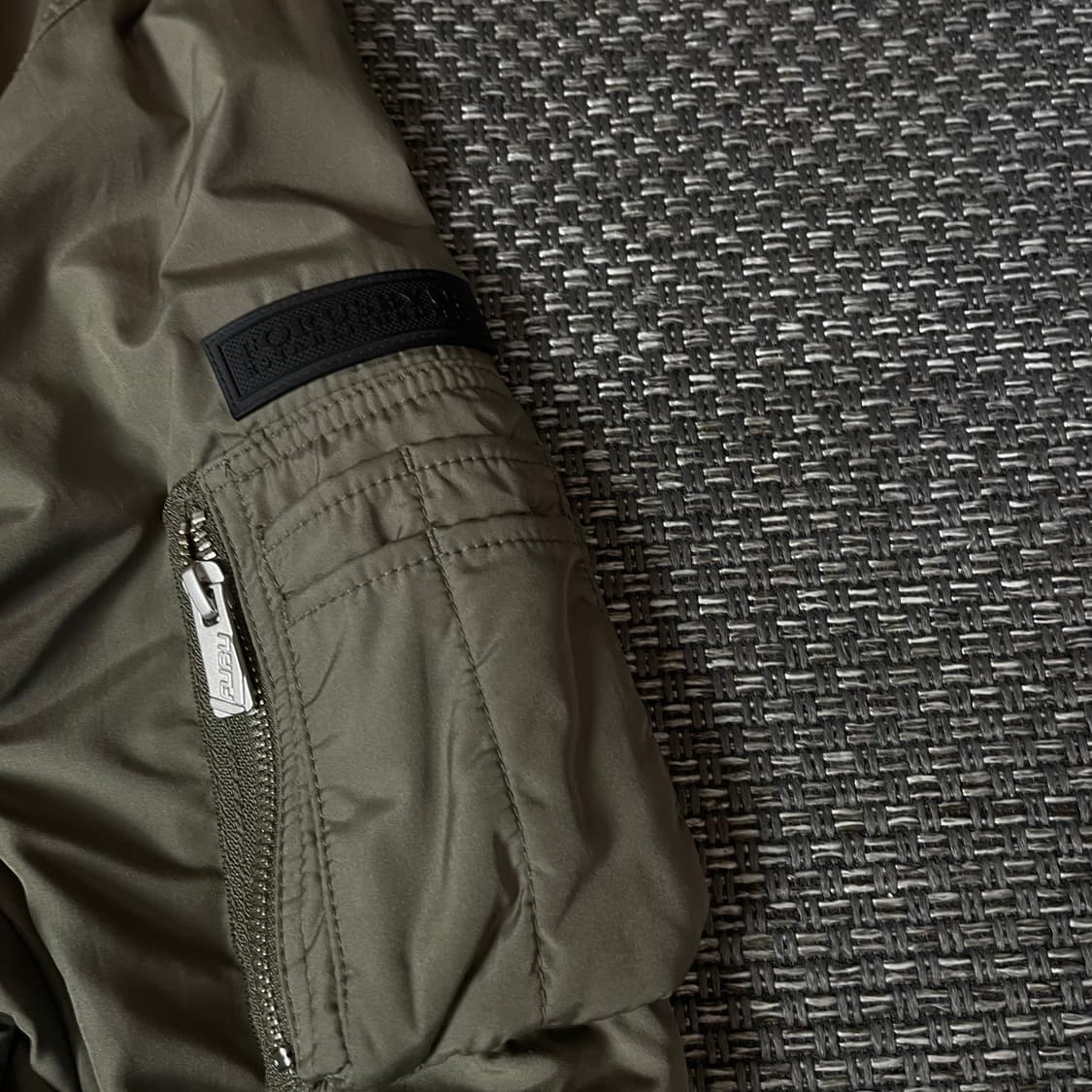 후부 카키 디테일 포켓 바람막이 자켓 XXL 상품이미지5