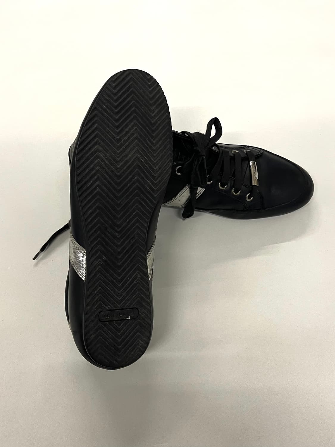 디올 옴므 에디 슬리먼 레더 로우 스니커즈 상품이미지9