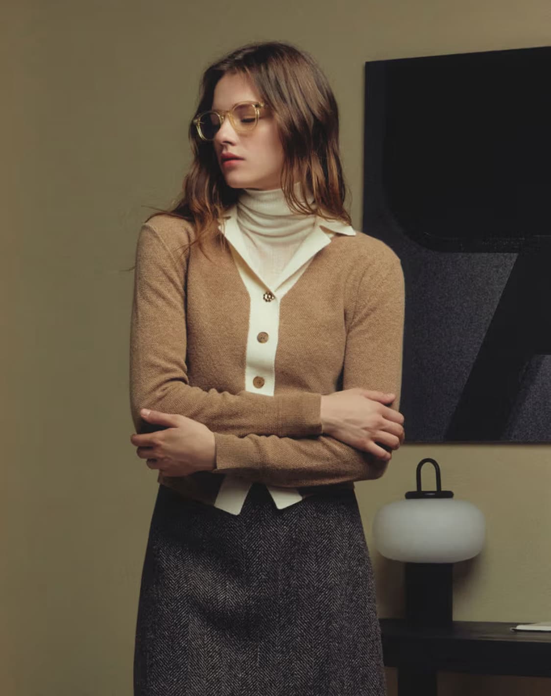 앳코너 슈퍼파인 메리노 울 카라 콤비 니트 가디건 베이지 (차정원 착용) 상품이미지3