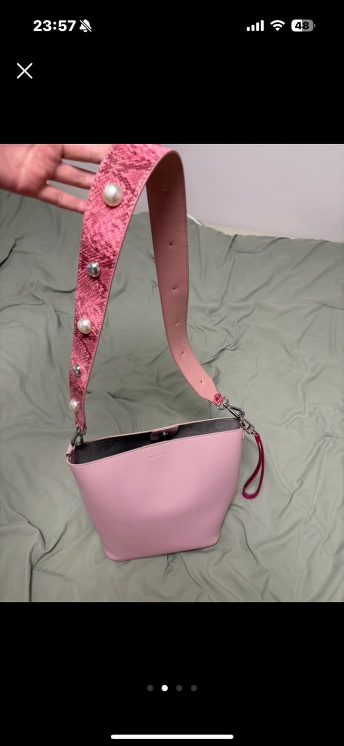 파인드 카푸어 핑크 뱀피  상품이미지1