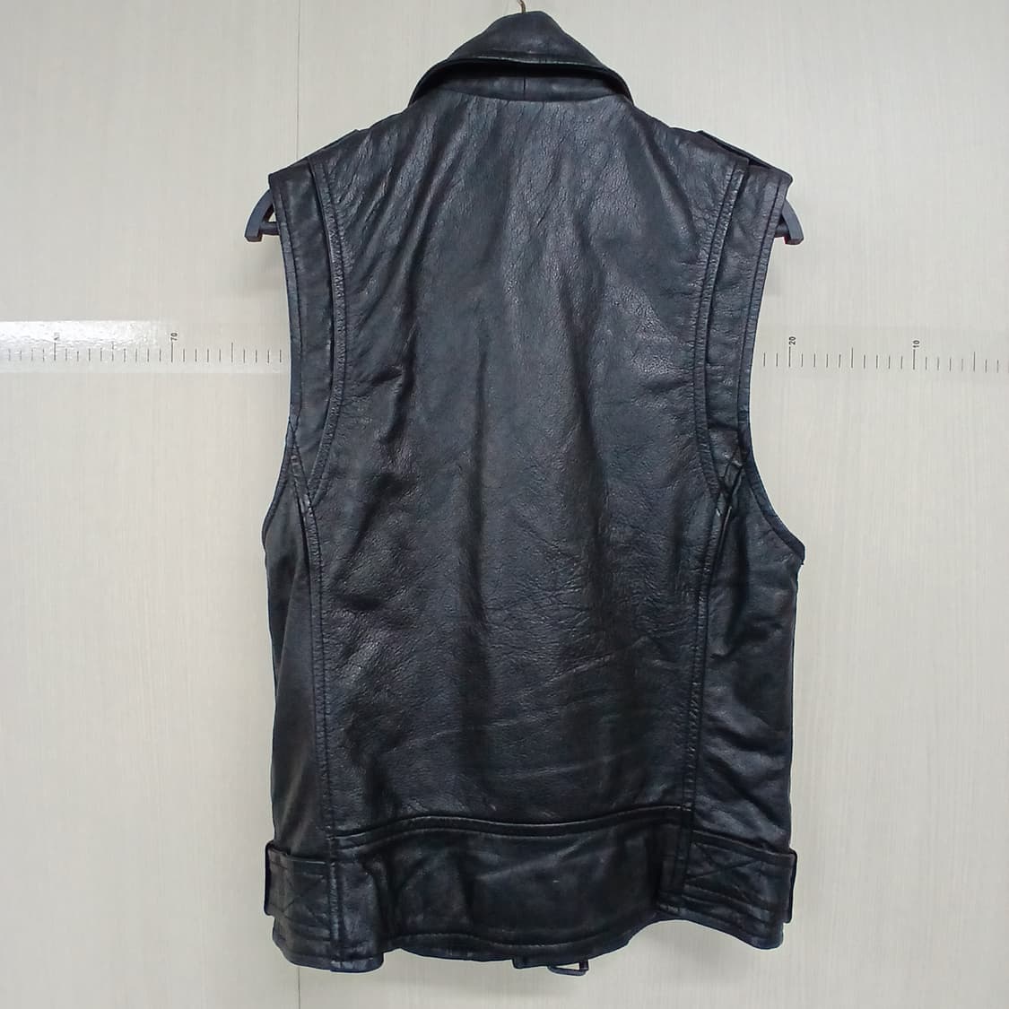DIVIDED H&M 블랙 소가죽 베스트  상품이미지5