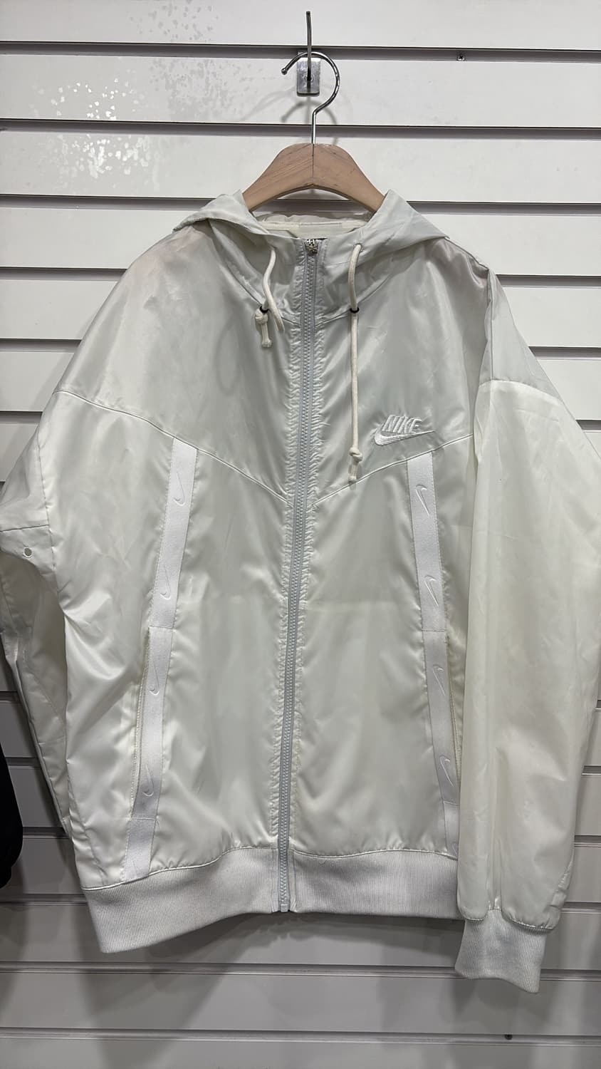 나이키 바람막이 화이트 M~ L 상품이미지1