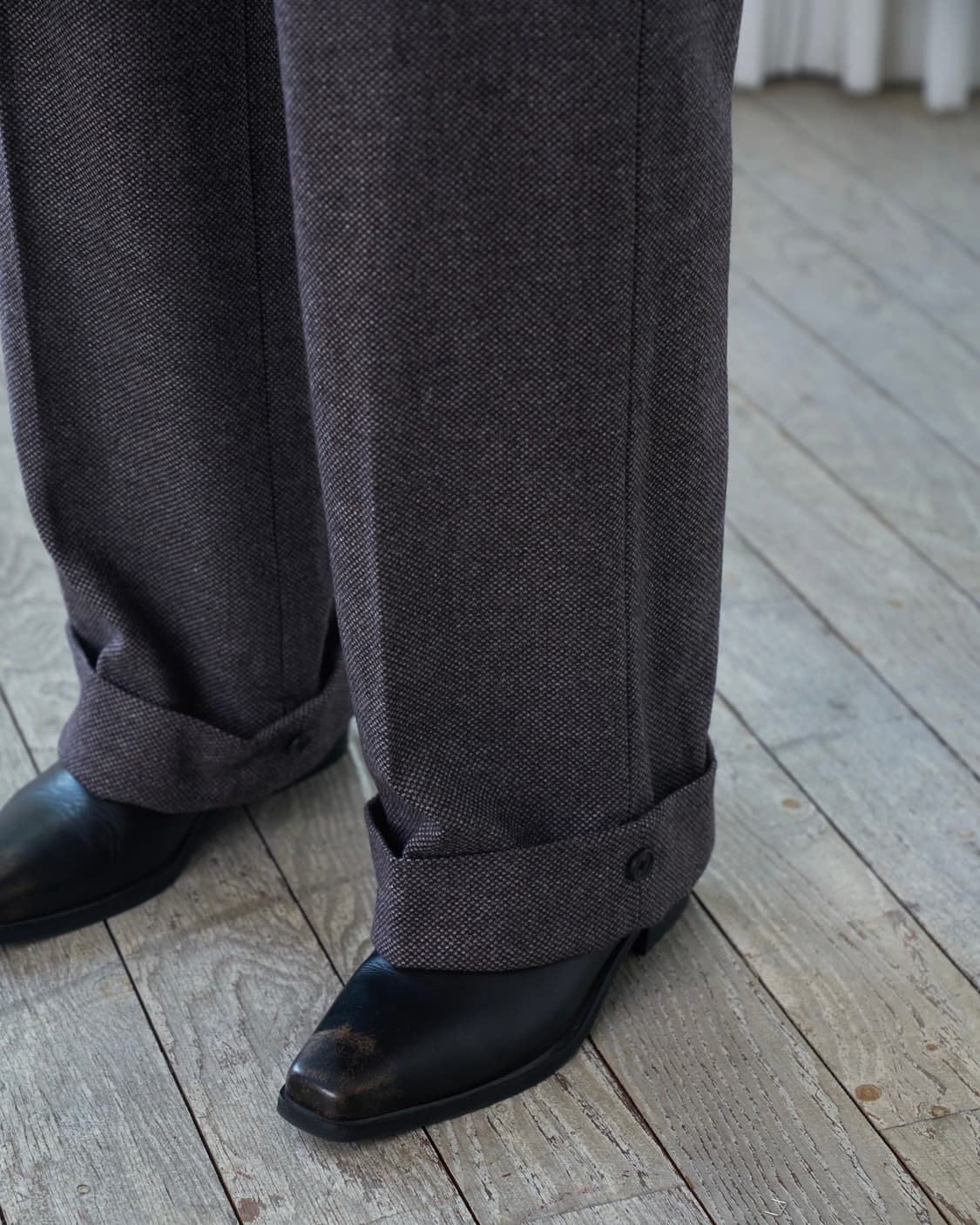 웨이비니스 턴업 포인트 슬랙스 그레이 브라운2 상품이미지1