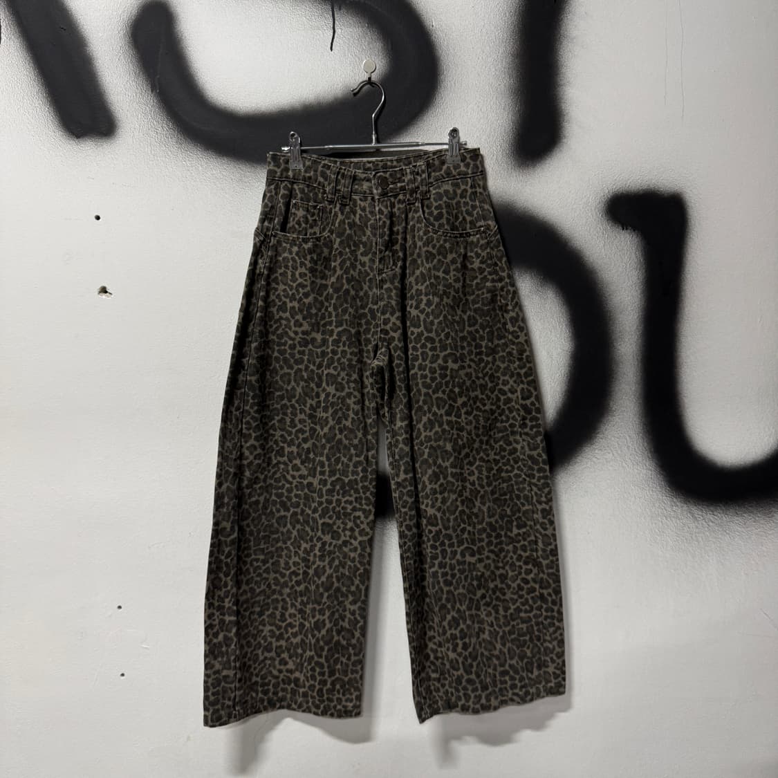 VTG 빈티지 레오파드 애니멀 풀 패턴 와이드 데님 팬츠 상품이미지1