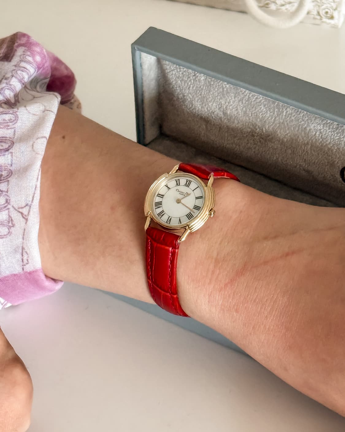 디올 라운드 핑크 쉘 다이얼 시계 상품이미지4