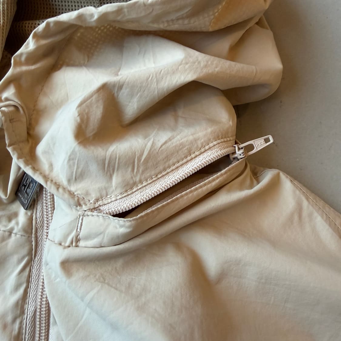 꾸레쥬 베이지 폴리 자켓 상품이미지6