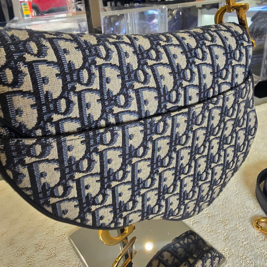 [중고/정품] 디올 새들 스트랩백 미디움 상품이미지4