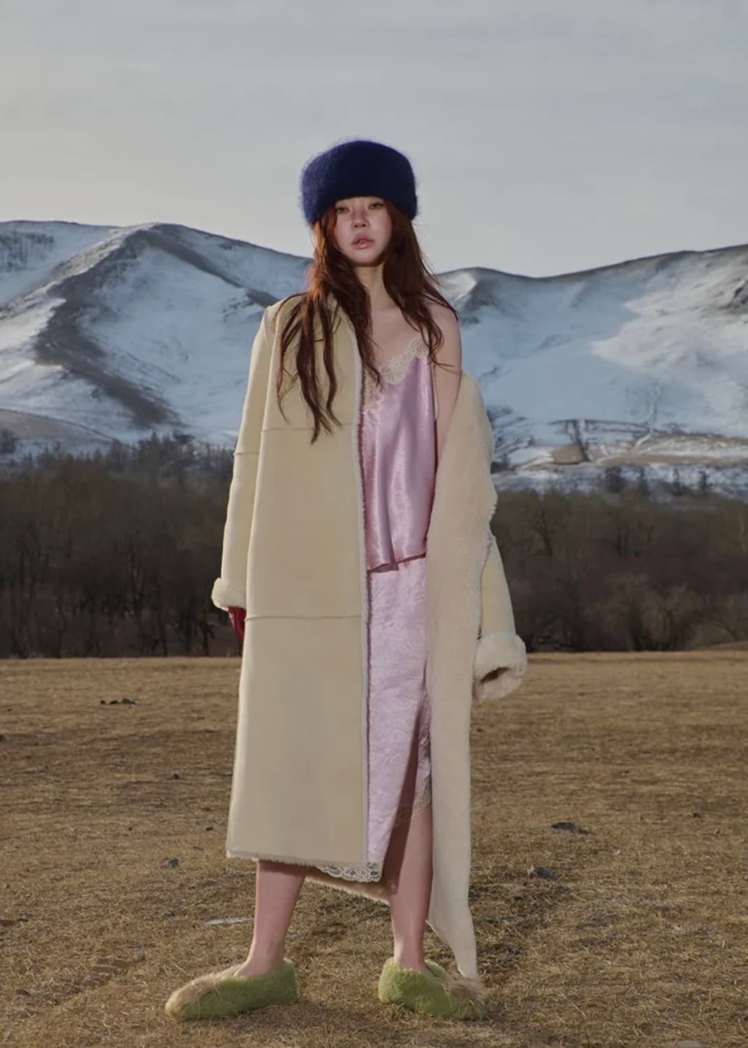 (미개봉) 프레클 레이스 세틴 스커트 인 핑크 글로니 시눈 오버듀플레어 상품이미지4