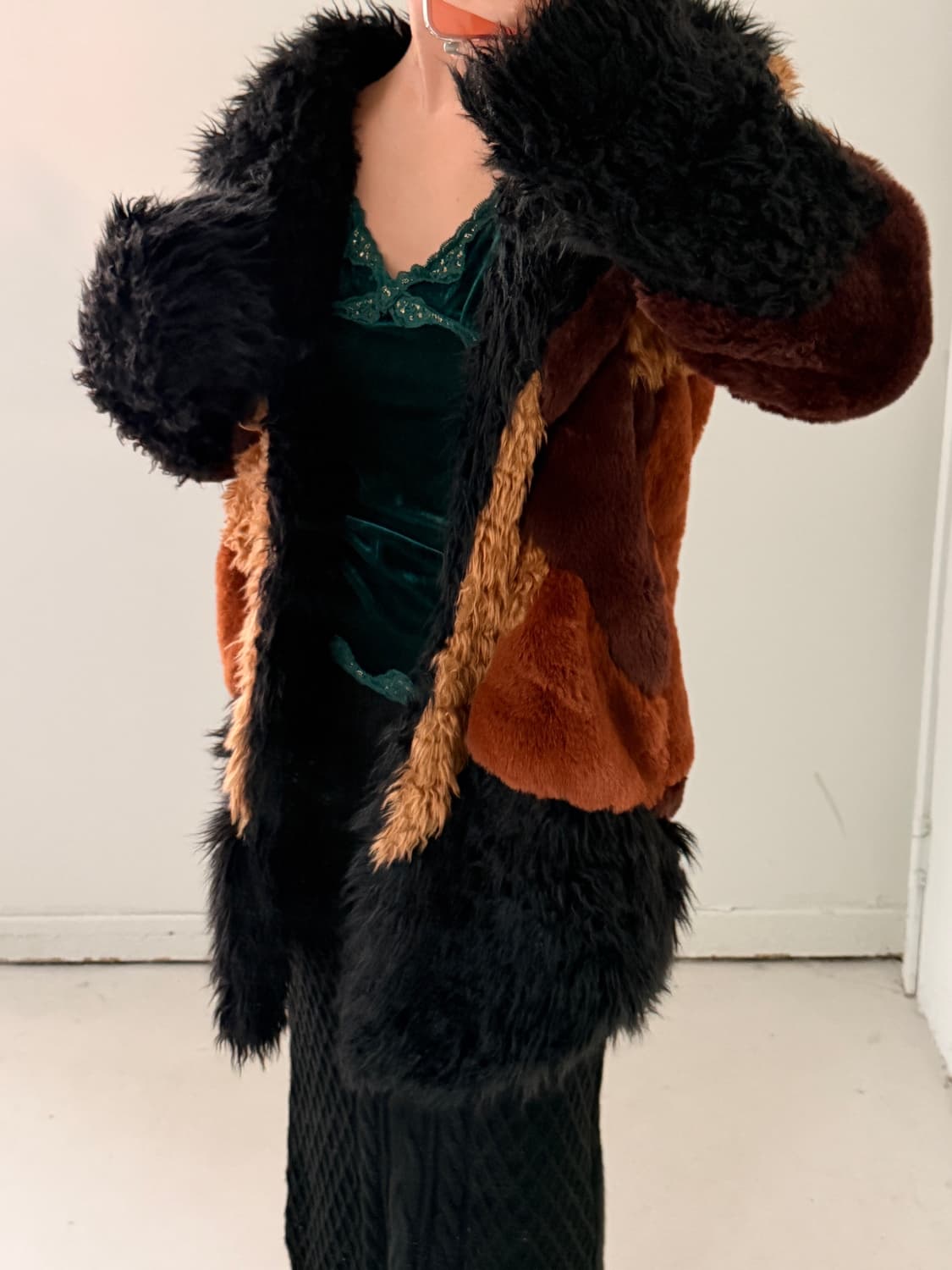 일본빈티지 Heavy Hearts Faux Fur Coat 퍼 자켓 상품이미지2