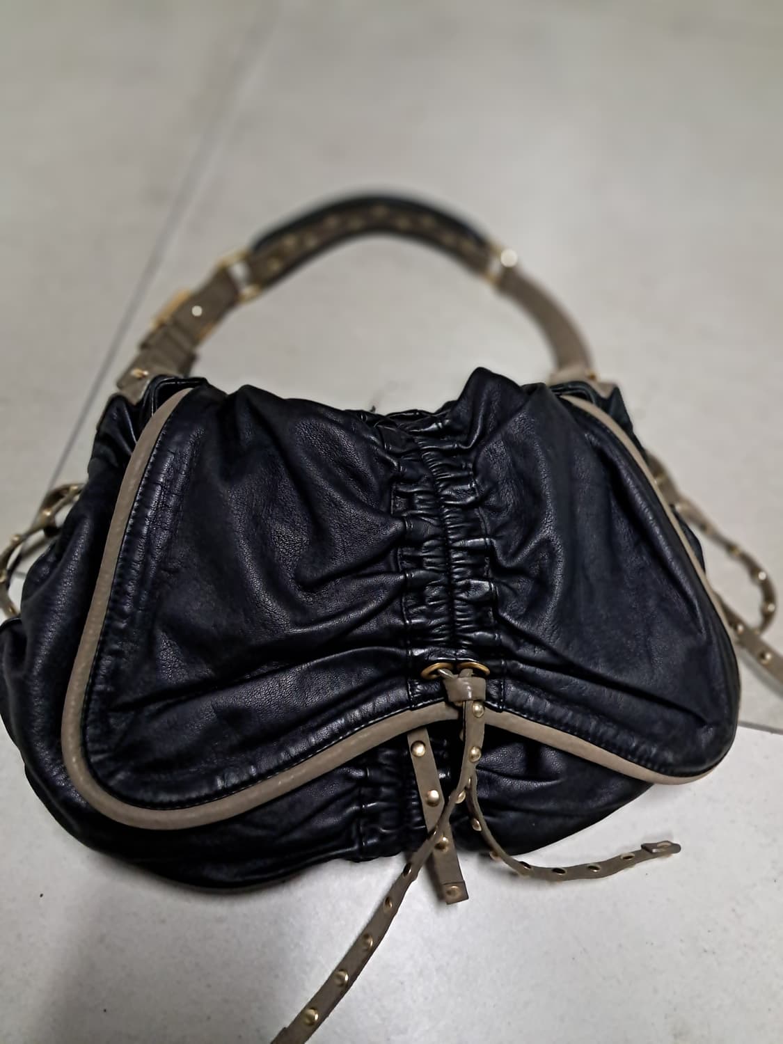 에트로 블랙 가죽 숄더백(정품) 상품이미지1