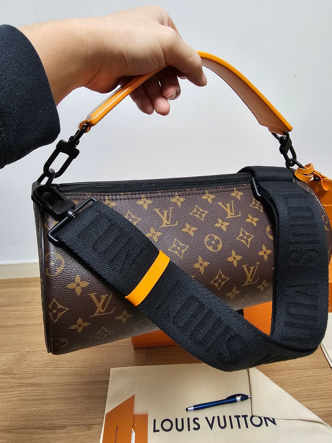 루이비통 퍼렐 키폴 폴로숑 원핸드 크로스백 토트백 Og (새상품) 상품이미지5