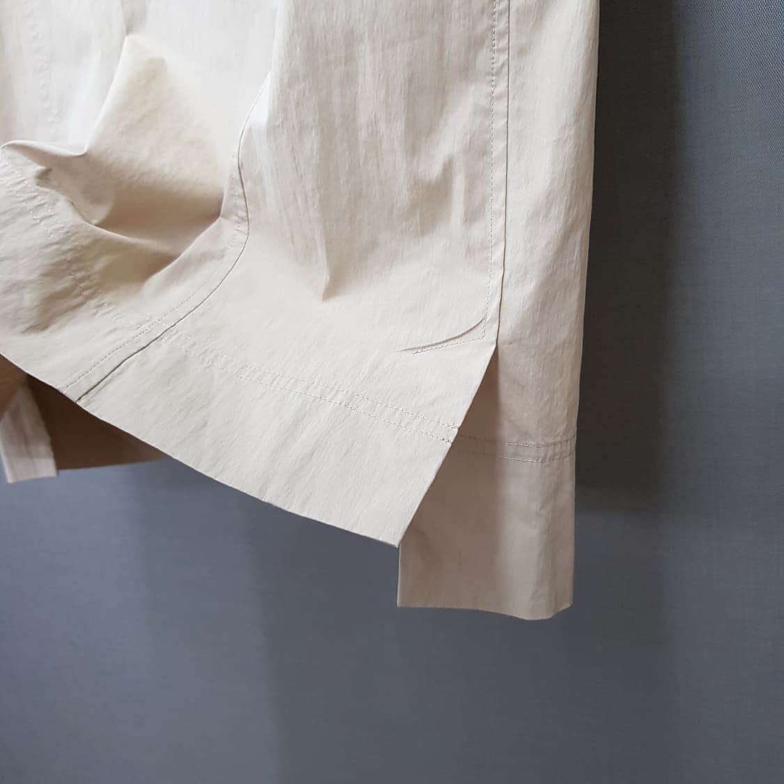 구호 플러스2022 오픈카라 반팔 원피스 1사이즈 상품이미지4