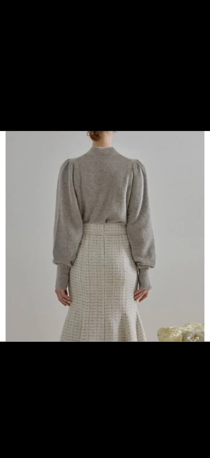 에트몽 퍼프 슬리브 니트 라쿤털니트 그레이니트 상품이미지3