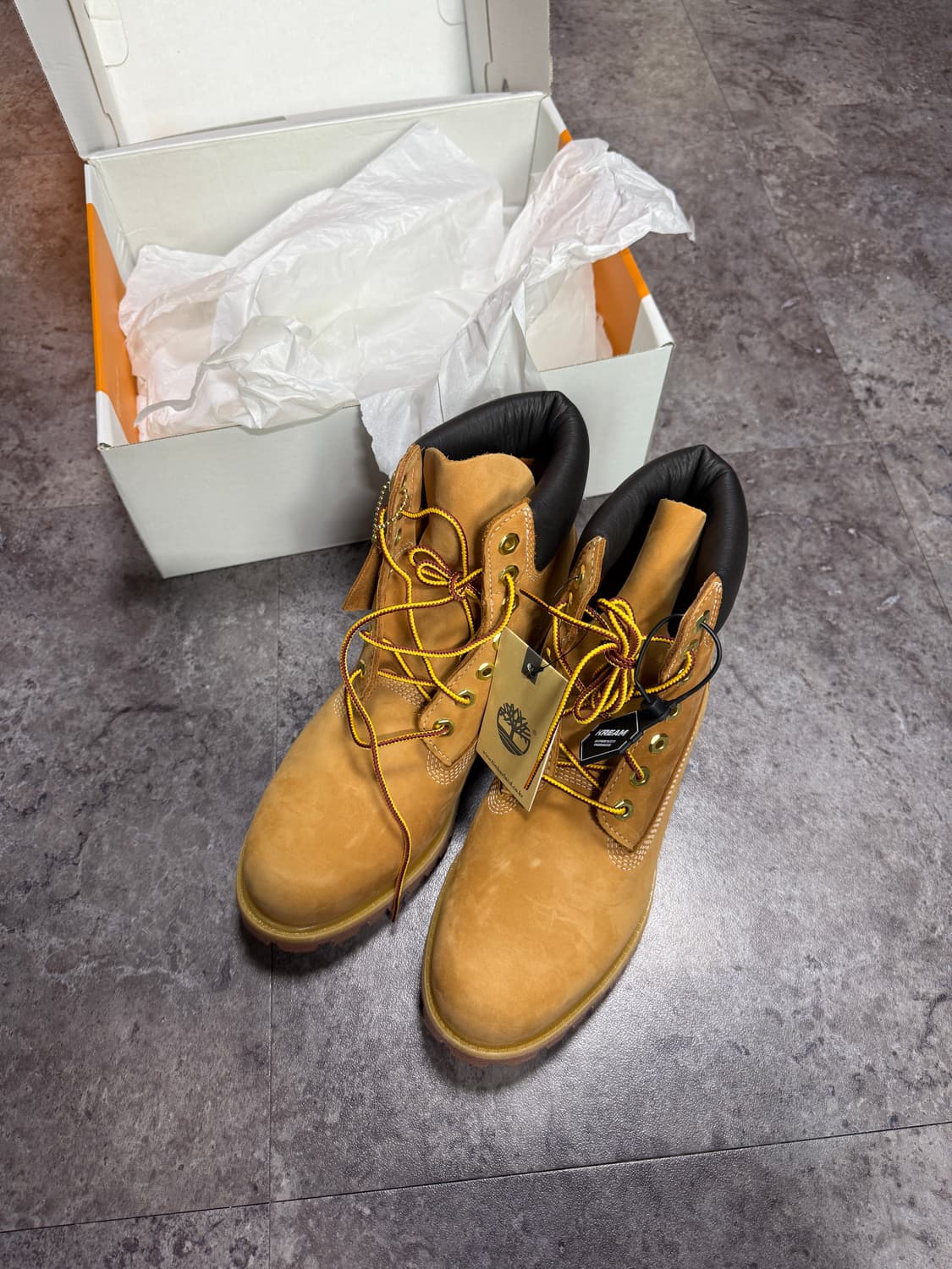 팀버랜드 6인치 프리미엄 265 새제품 풀박스 크림 상품이미지2