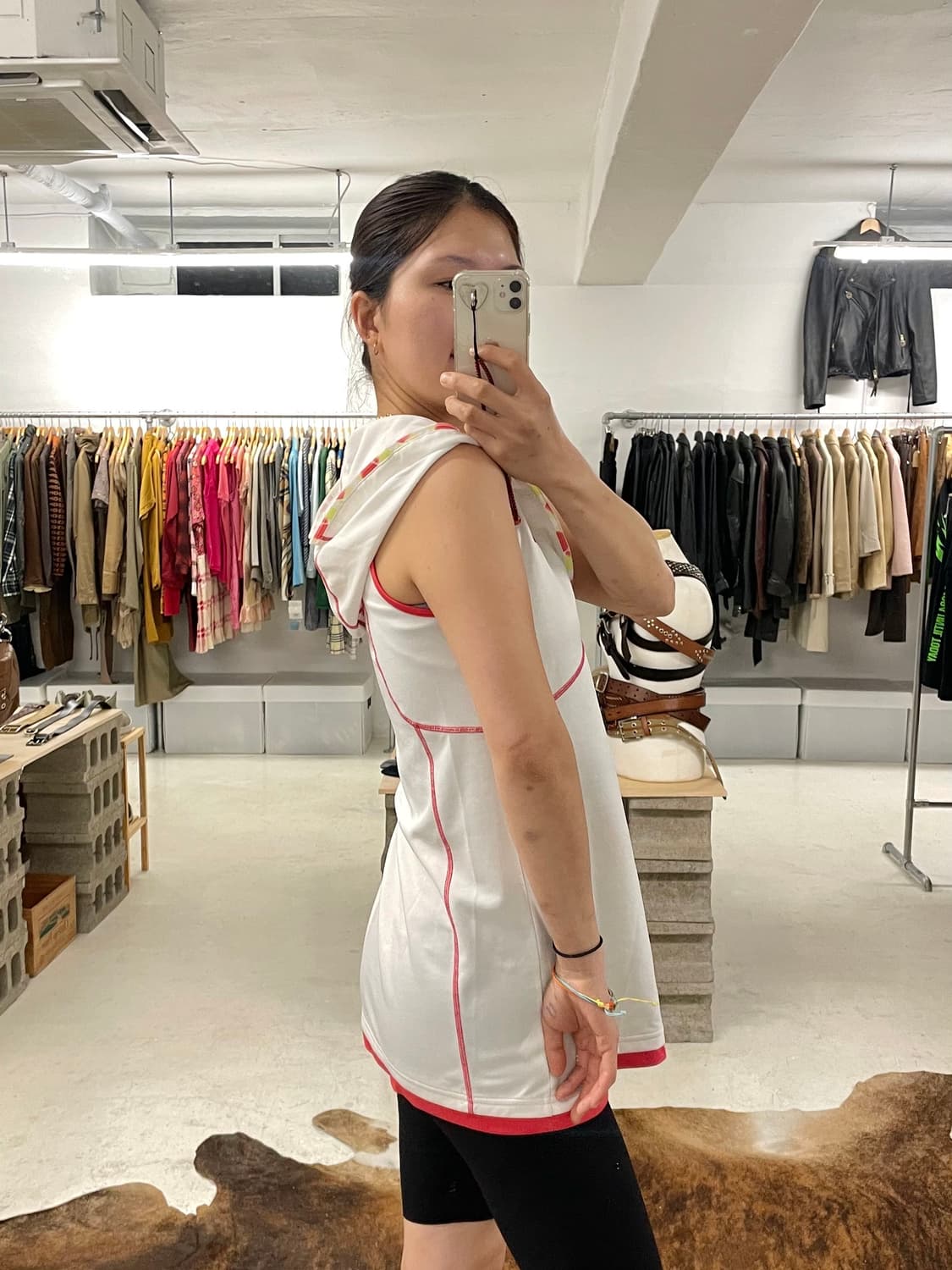 ADIDAS sleeveless hood top 아디다스 슬리브리스 후드 상품이미지2