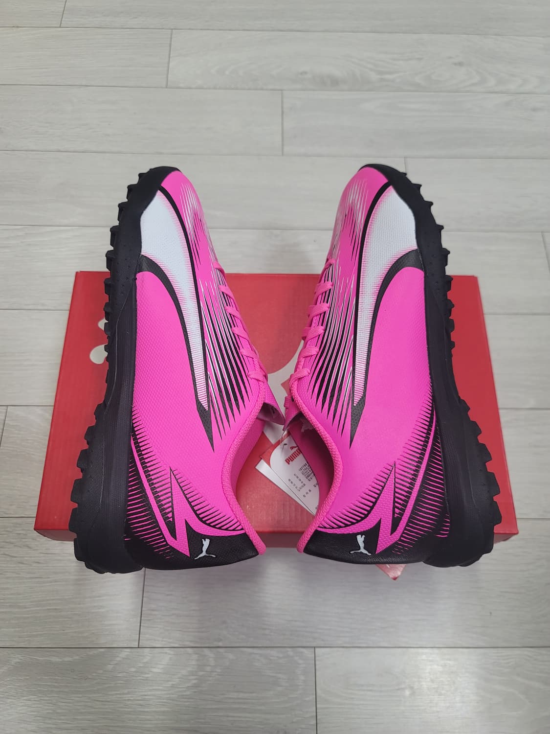 (250)푸마 풋살화 울트라 플레이 TT[대전 직거래도 가능] 상품이미지1