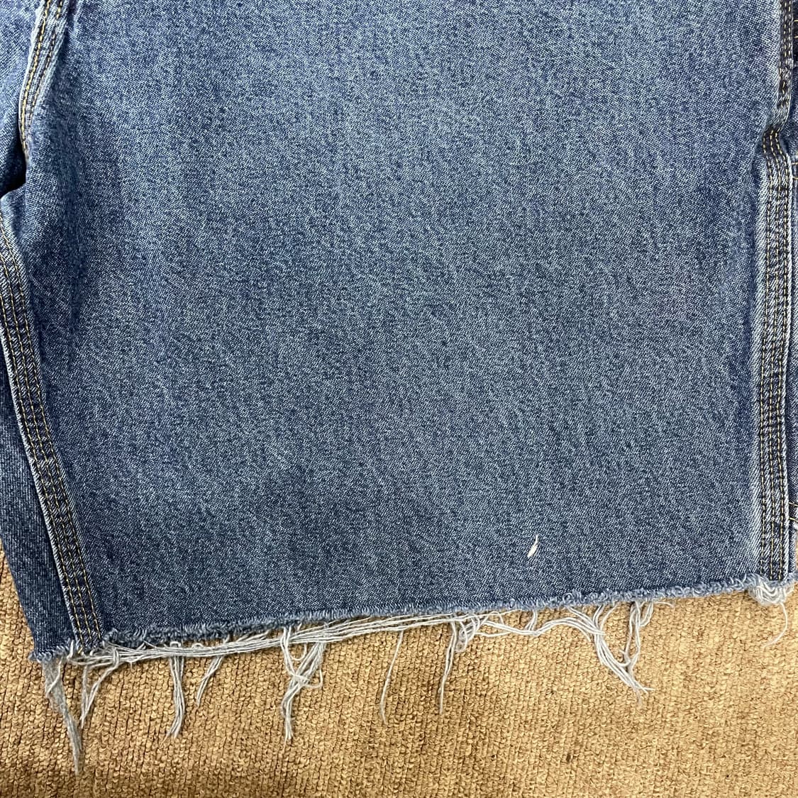 (42) Carhartt 칼하트 컷오프 데님 반바지  상품이미지3