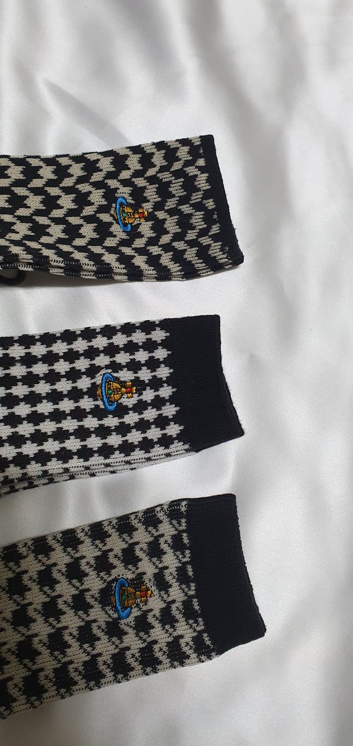 블랙 화이트 체크 제비체크 비비안웨스트우드 양말  상품이미지6