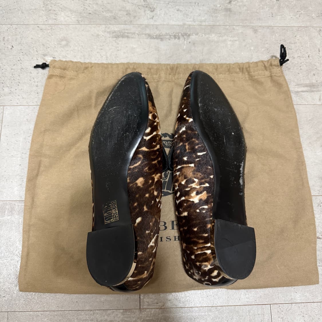 버버리 송치로퍼 38C 상품이미지2