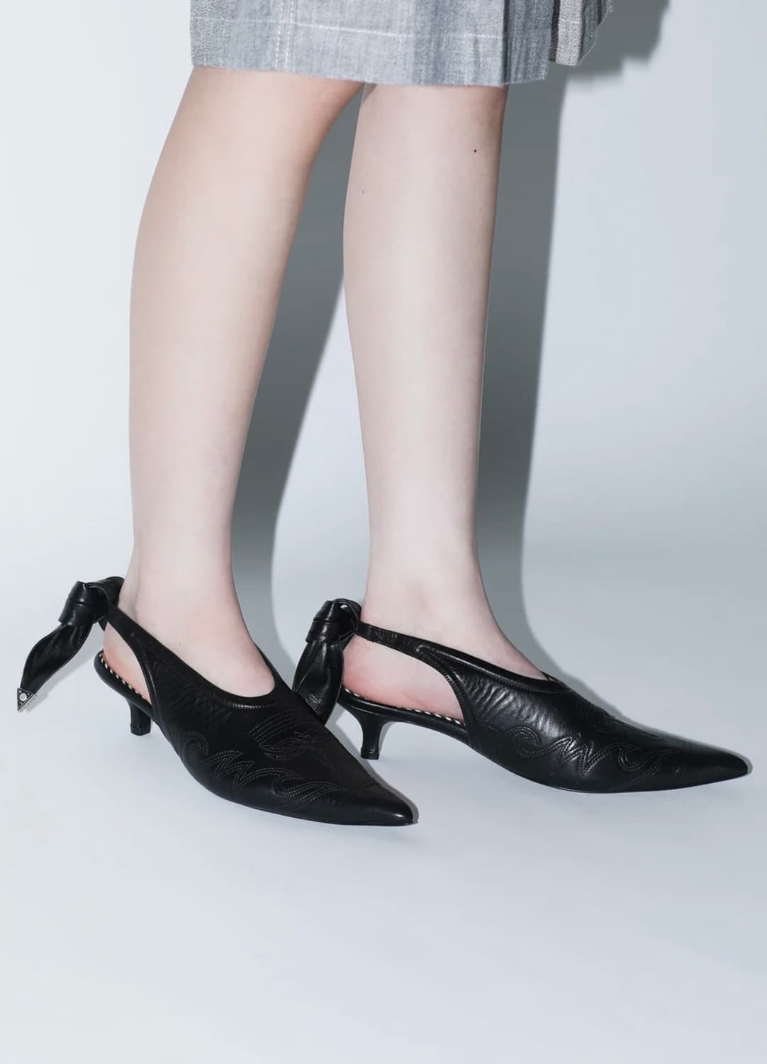 [36,37,38,39]토가 풀라 26ss WESTERN 리본 펌프스힐 상품이미지1