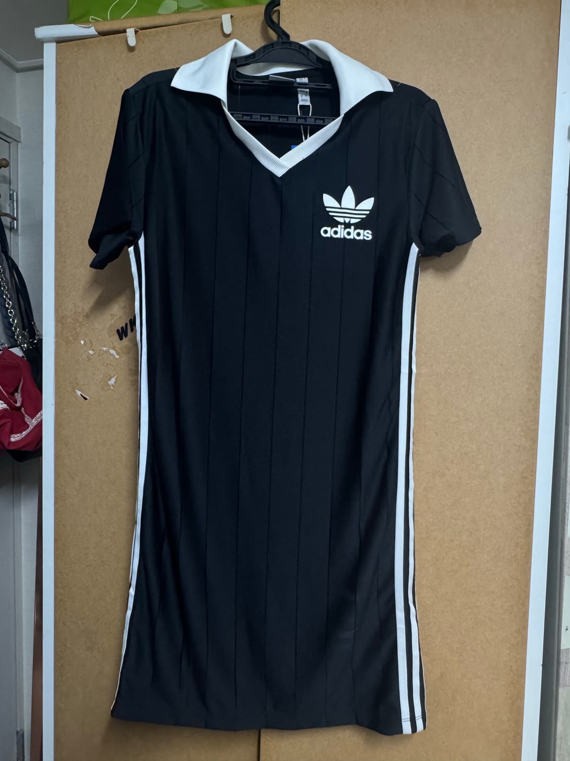 아디다스 핀스트라이프 드레스 상품이미지1