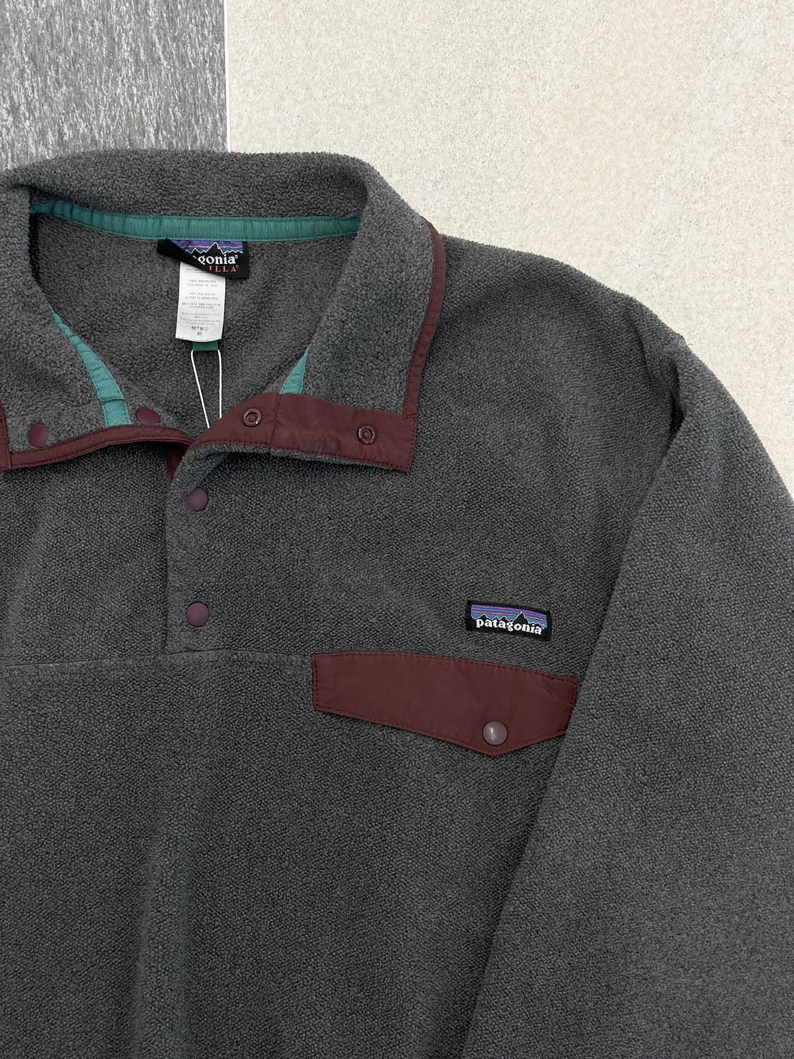 파타고니아 신칠라 그레이/버건디 스냅 플리스 상품이미지6
