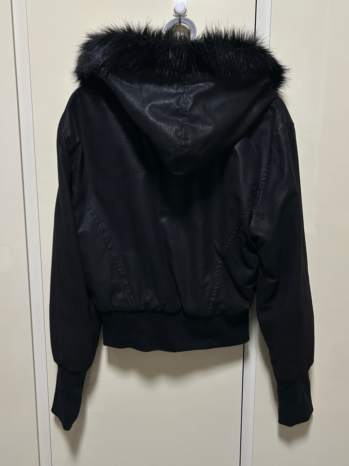 보헴서 PHYTON LEATHER FUR HOOD ZIP-UP 상품이미지5