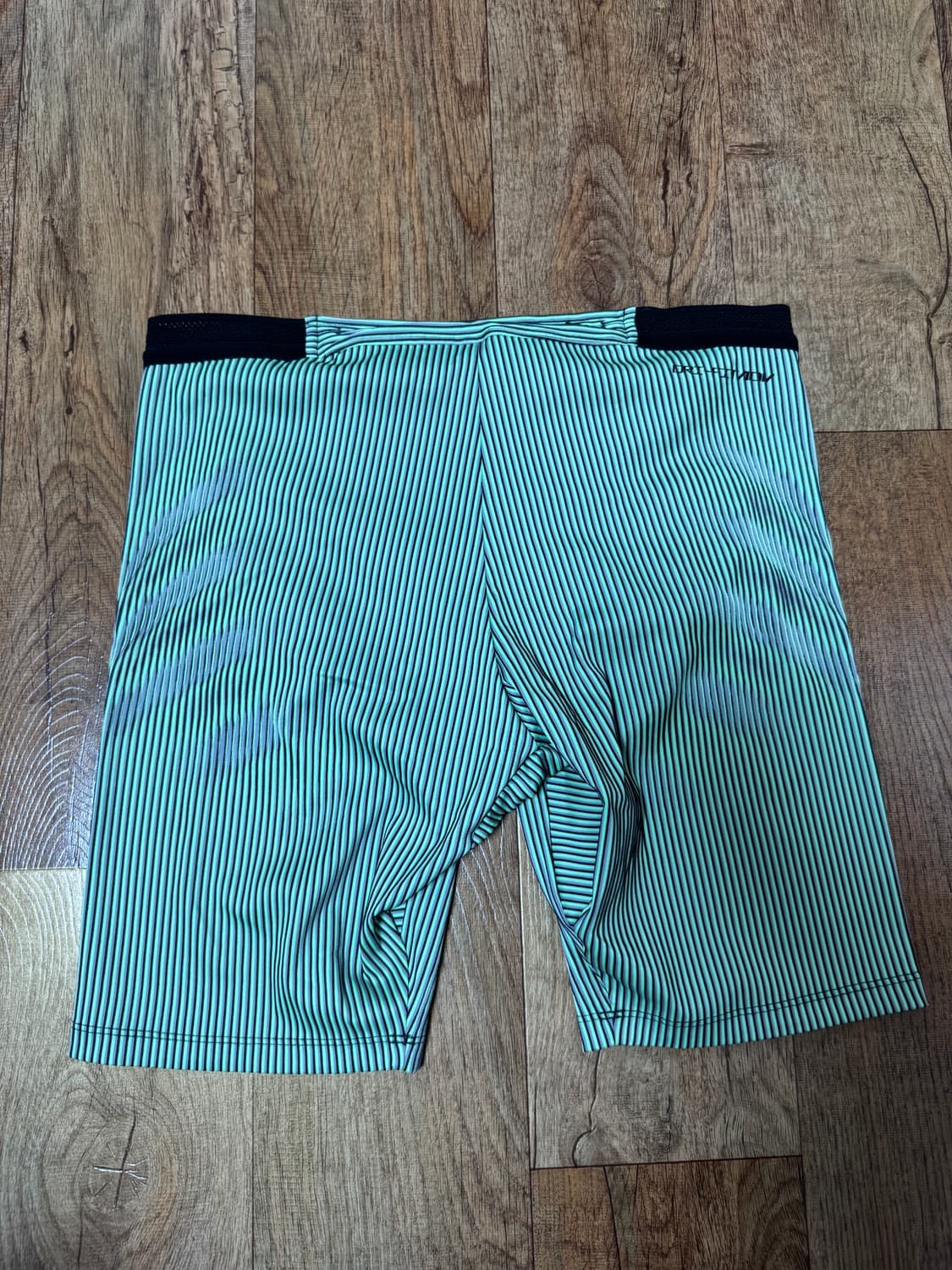 [XL] 나이키 드라이핏 ADV 에어로스위프트 러닝 하프 타이즈 그린 상품이미지3