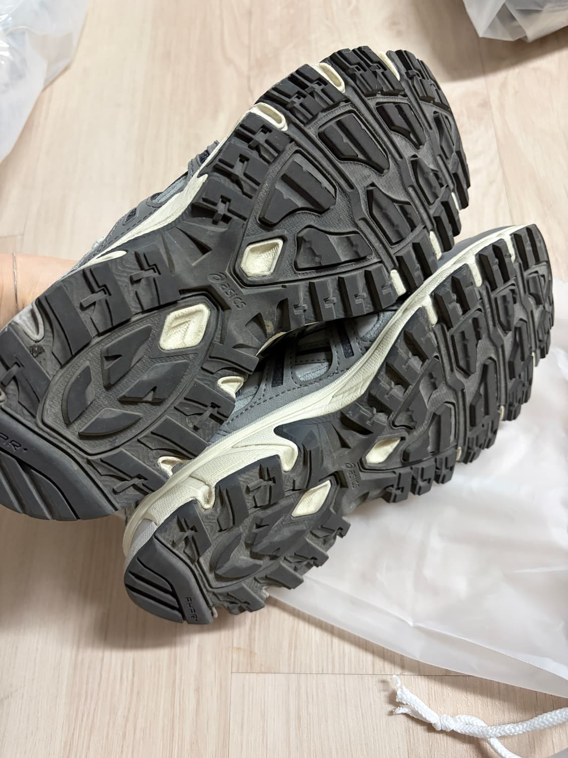 아식스 젤 소노마 15-50 오이스터 그레이 클레이 그레이 250 상품이미지6