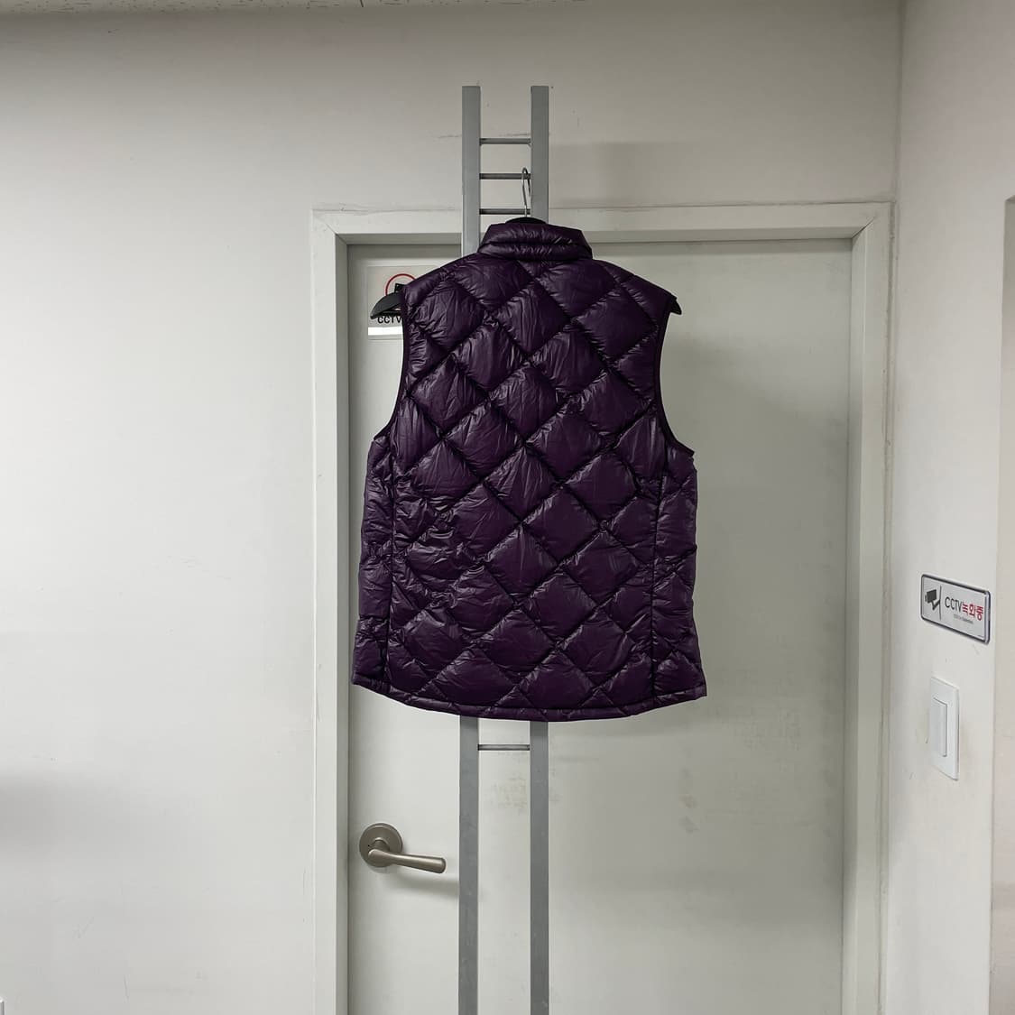 몽벨 패딩 조끼 M 상품이미지6