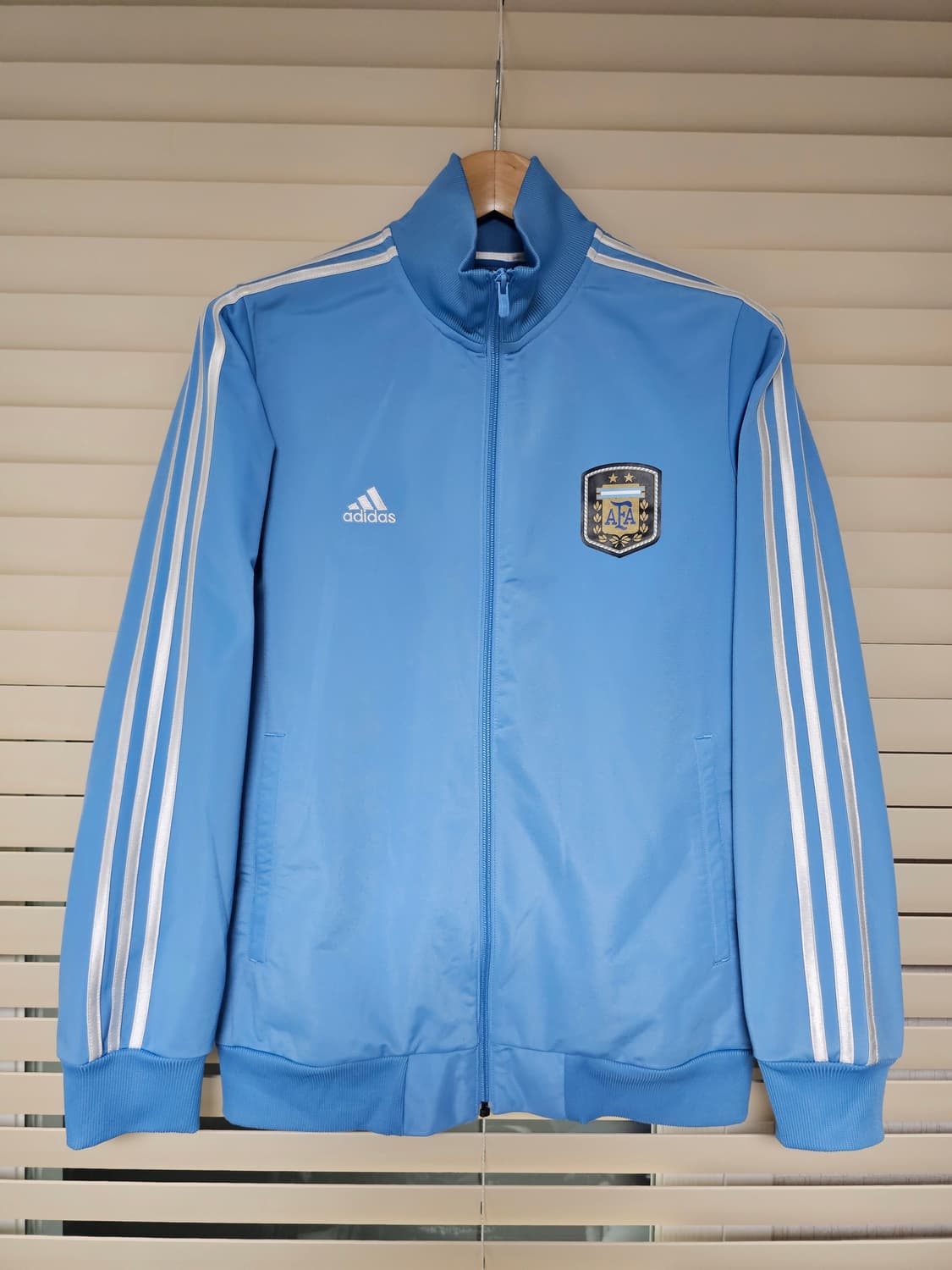 아디다스 아르헨티나 메시 트랙탑 져지 100 스카이블루 상품이미지1
