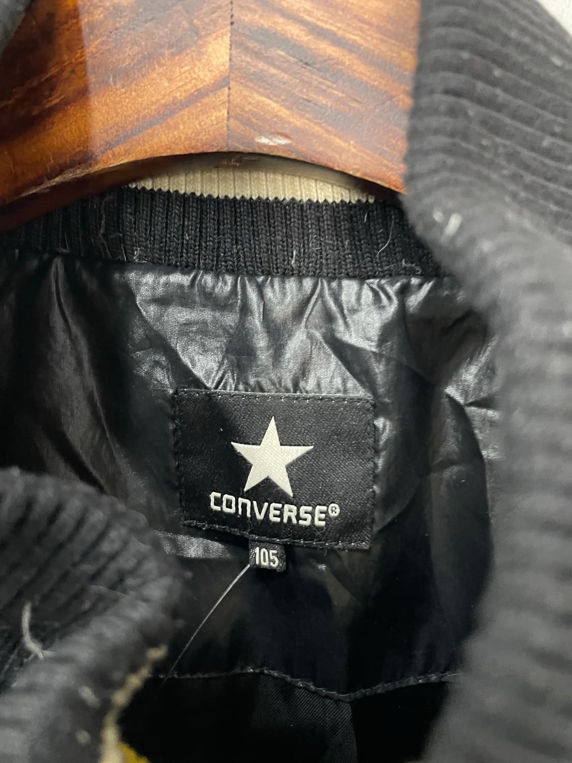 컨버스 덕다운 유광 블랙 패딩 H1734 상품이미지7