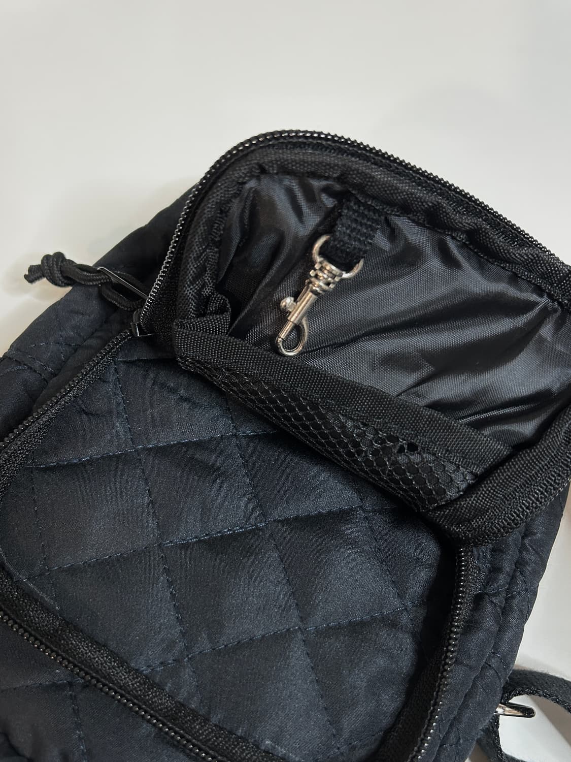 매킨토시 퀼팅 미니 크로스백 상품이미지4