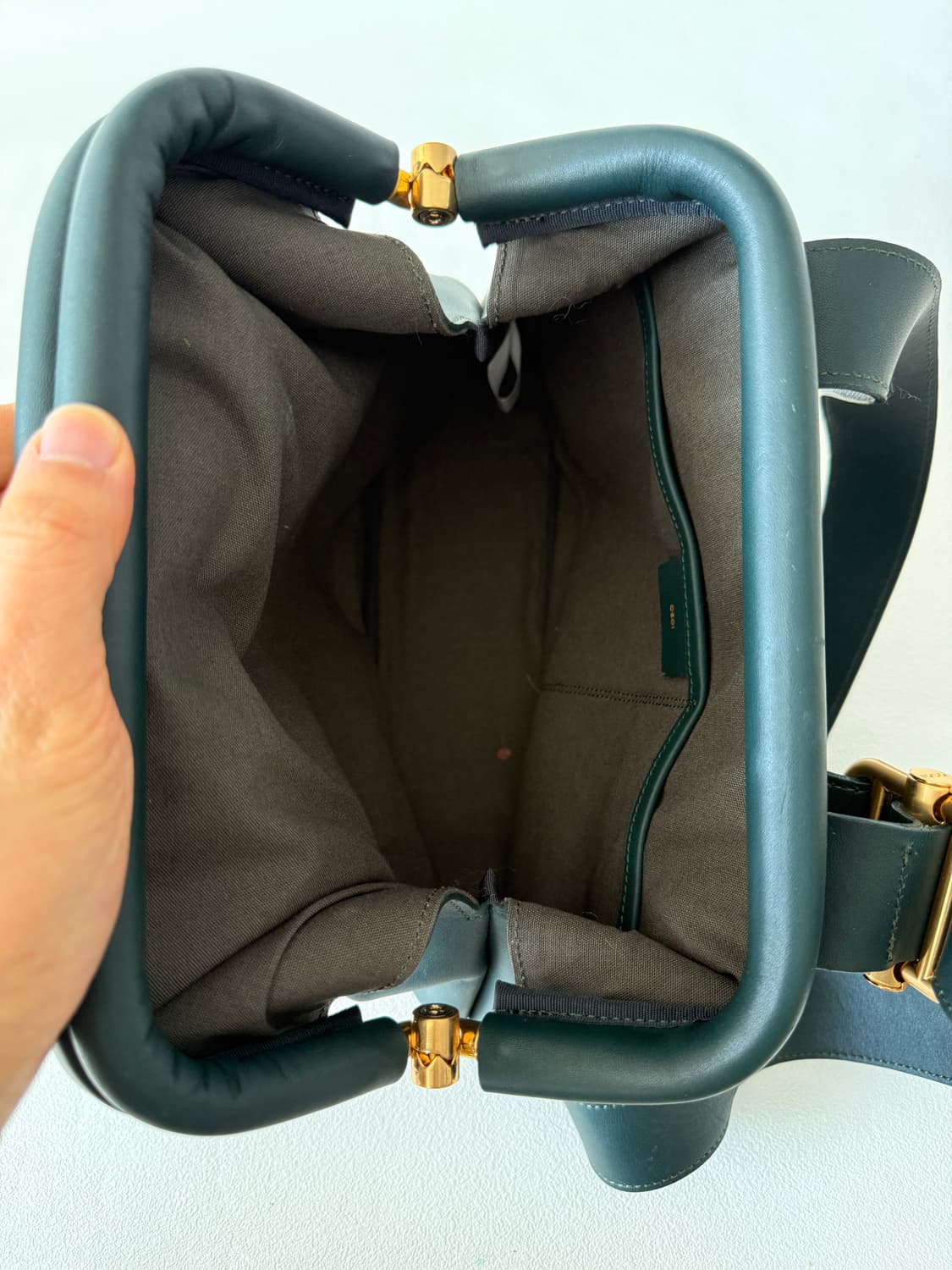 오소이(OSOI) 레더 브로트백 상품이미지7