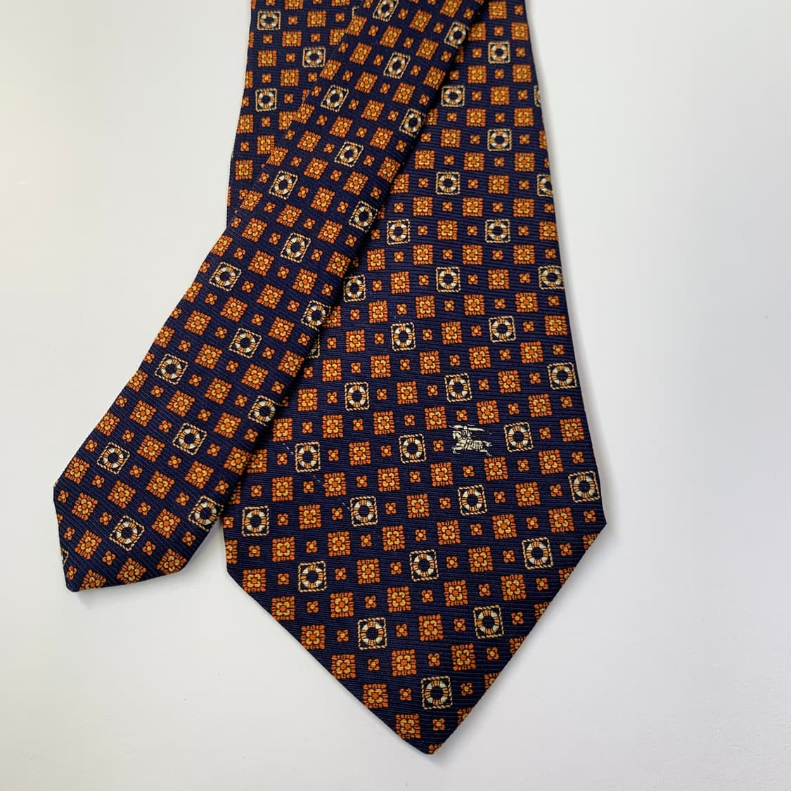 버버리(BURBERRY) 기하학적패턴 클래식 명품넥타이 A+등급 상품이미지4