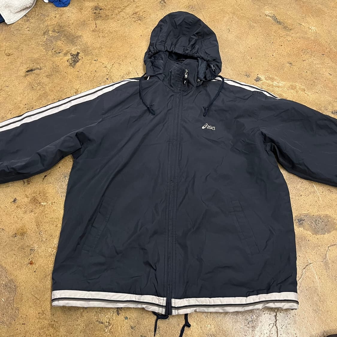 [정품/100] 아식스 네이비 후드 바람막이 점퍼 b10 상품이미지3