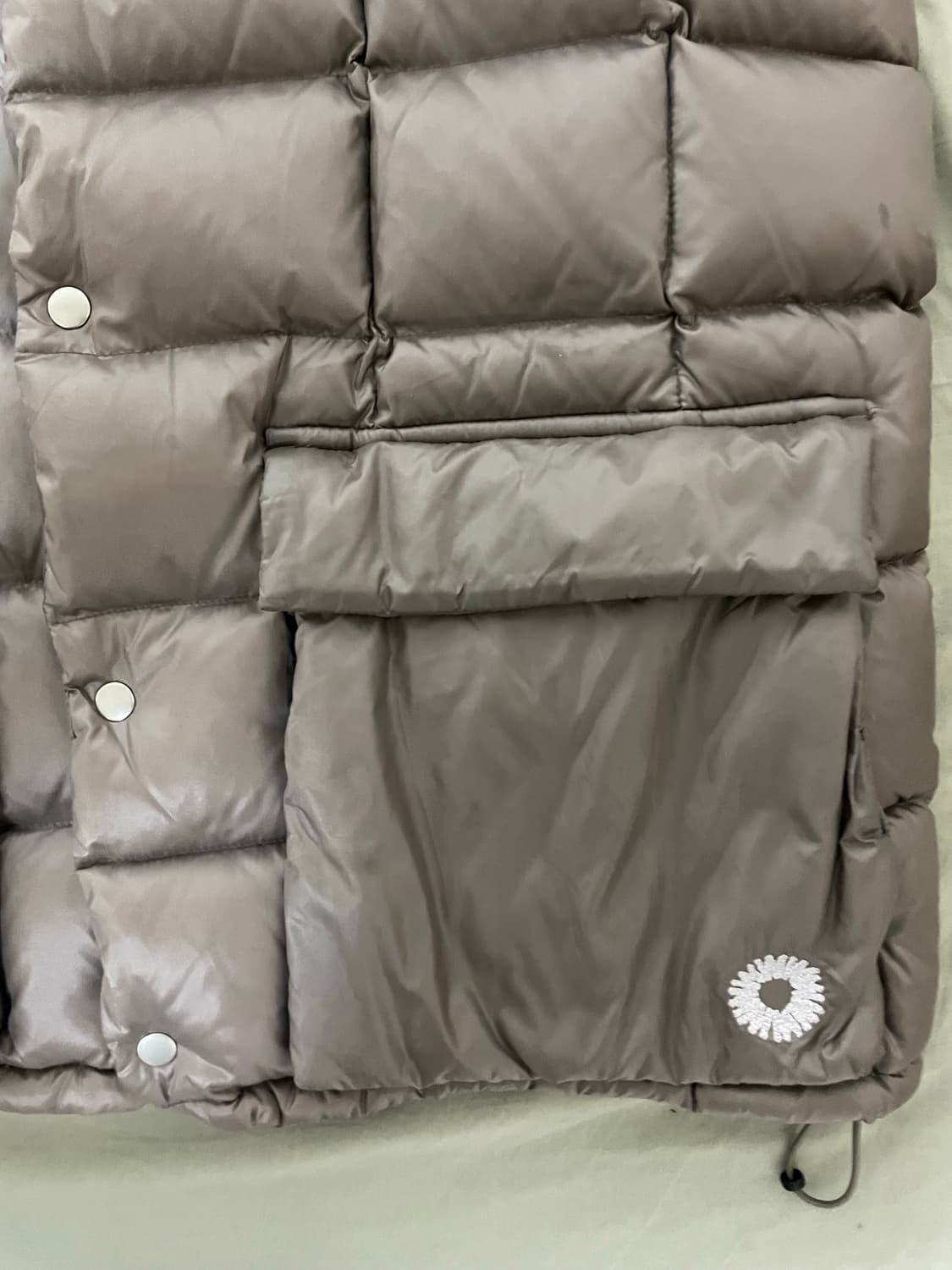 999휴머니티 다운 베스트 [3] 상품이미지4