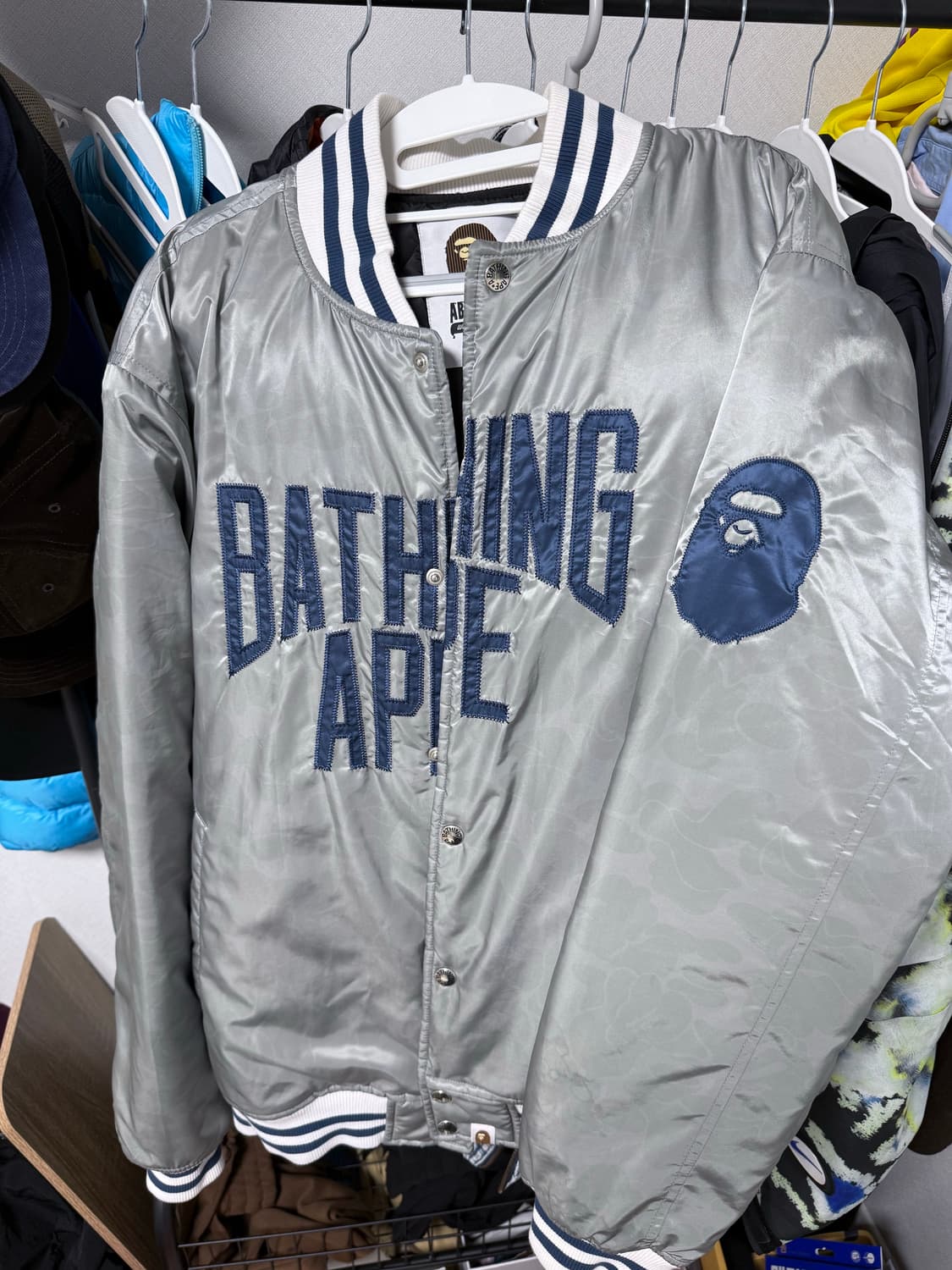 베이프 NYC카모 로고 나일론 바시티 상품이미지2