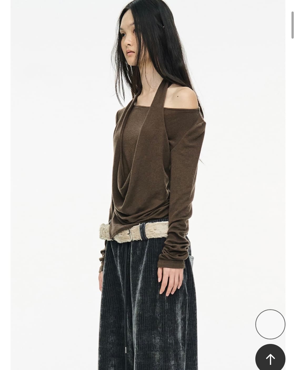 세릭 레이어드 홀터 탑 브라운 상품이미지2