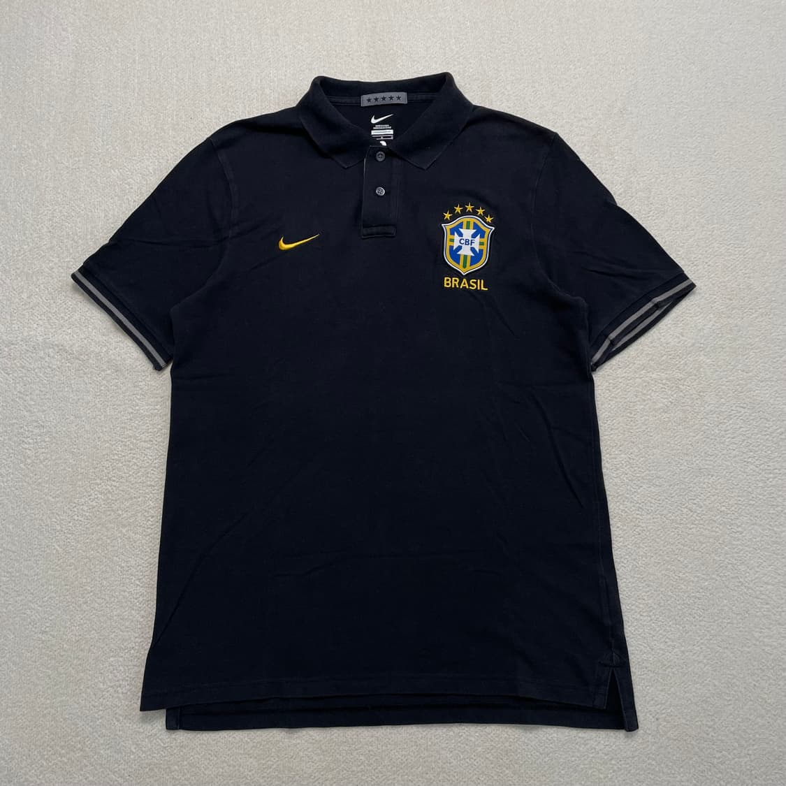 나이키 솔로 스우시 브라질 국대로고 반팔 티셔츠 상품이미지1
