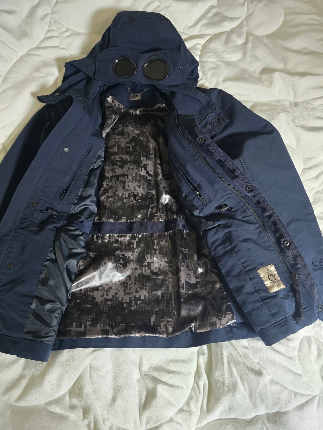 [국내정품]CP컴퍼니 고글 멀티포켓 자켓 (95,디지털 카모 안감) 상품이미지5