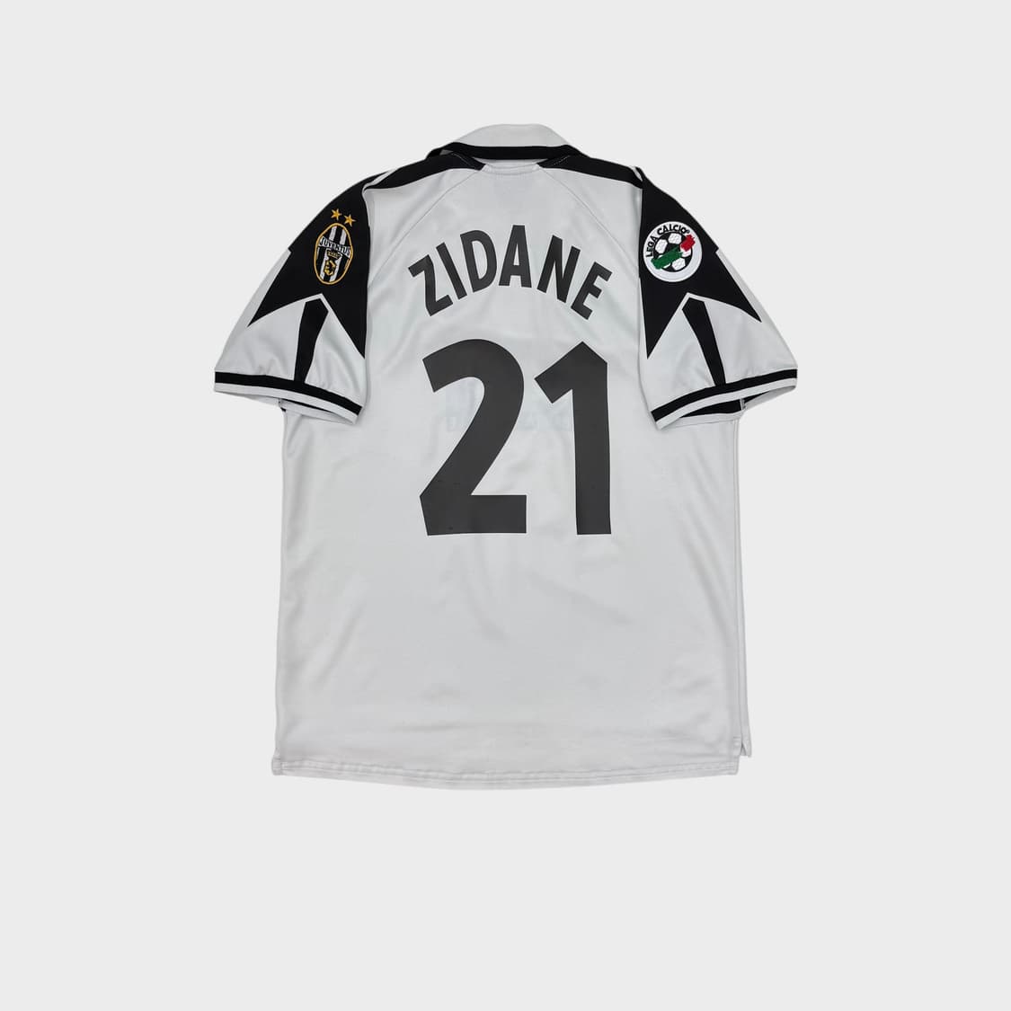 98-99 유벤투스 어웨이 No.21 지네딘 지단 상품이미지2