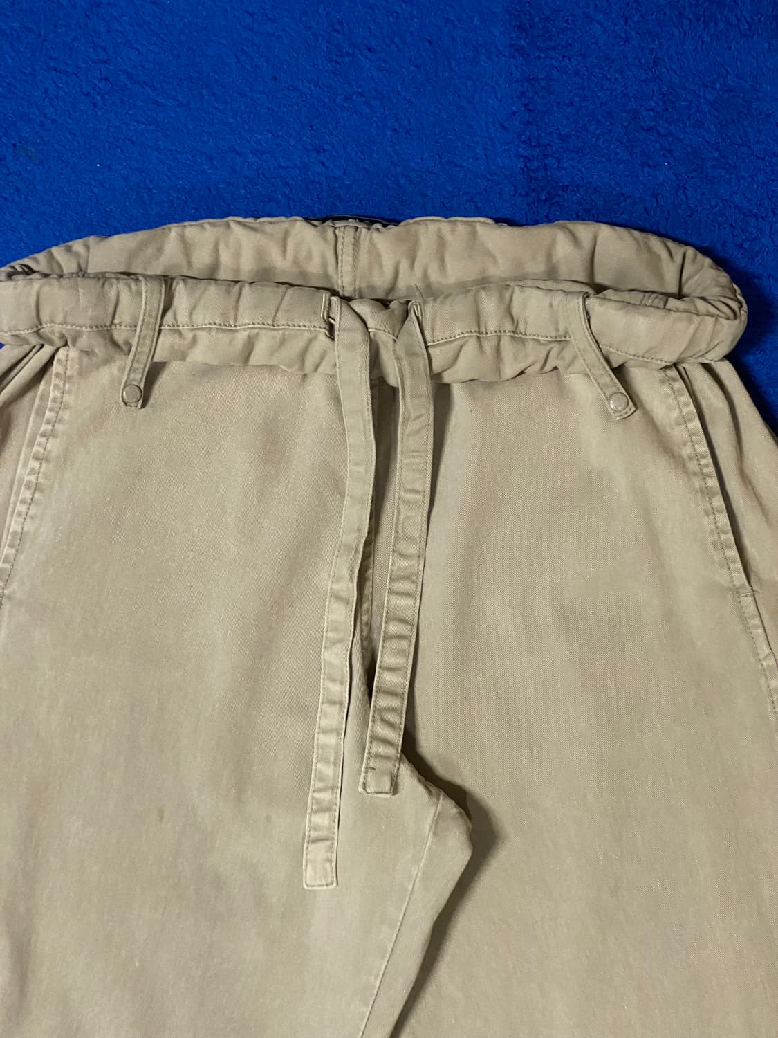 OpenYy 오픈와이와이 롤드 웨이스트 스웻 카고 팬츠 - 베이지 상품이미지2