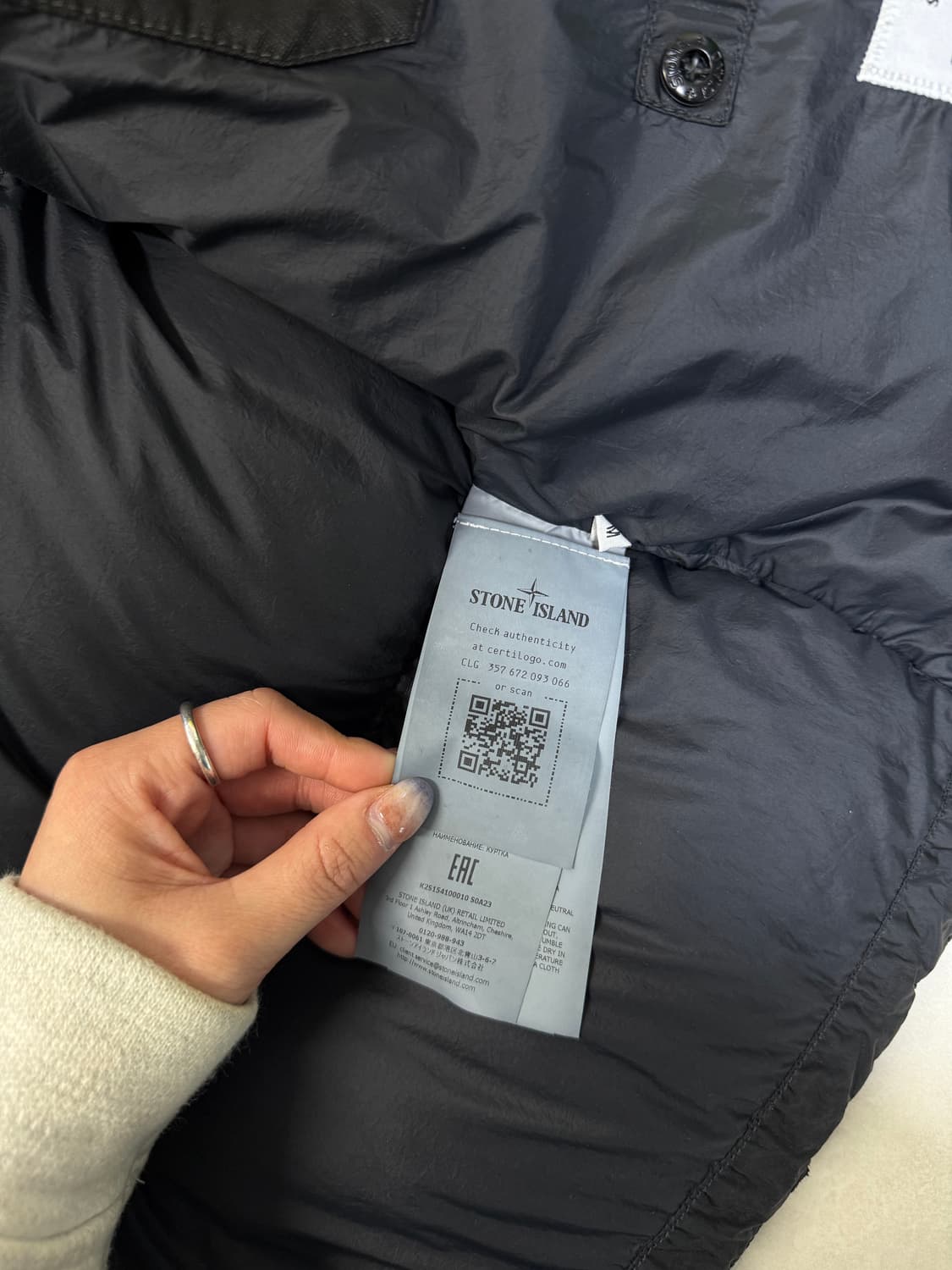 25FW 스톤아일랜드 크링클랩스 패딩 팝니다 상품이미지7