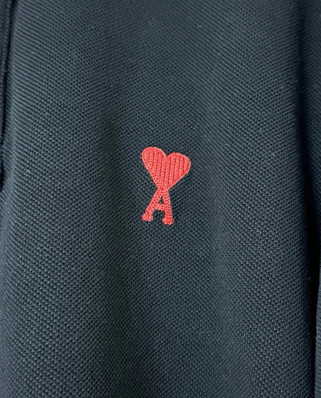 아미 스몰하트 카라티 블랙 상품이미지2