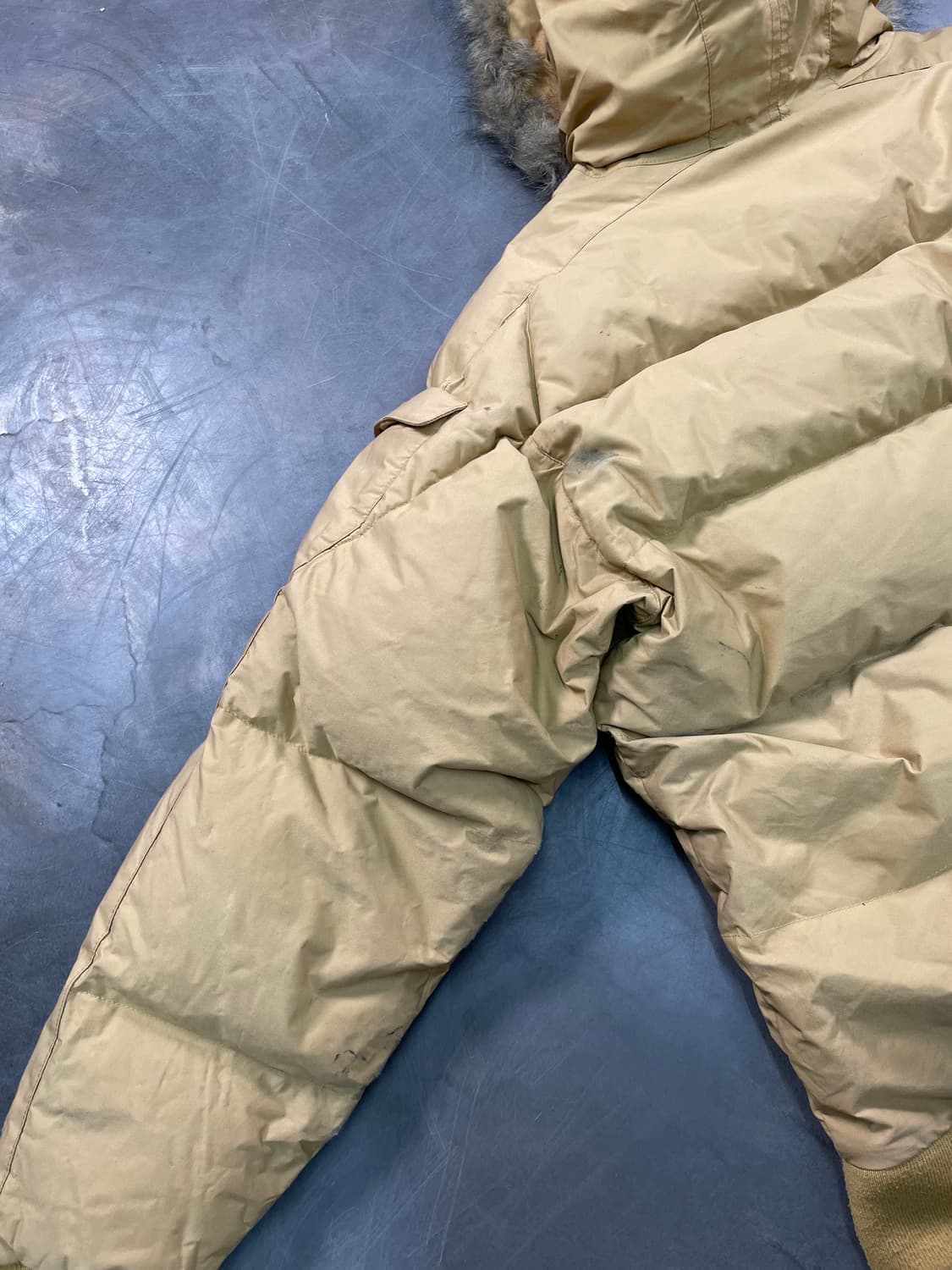 노스페이스 550 고담 퍼 후드 패딩 상품이미지8