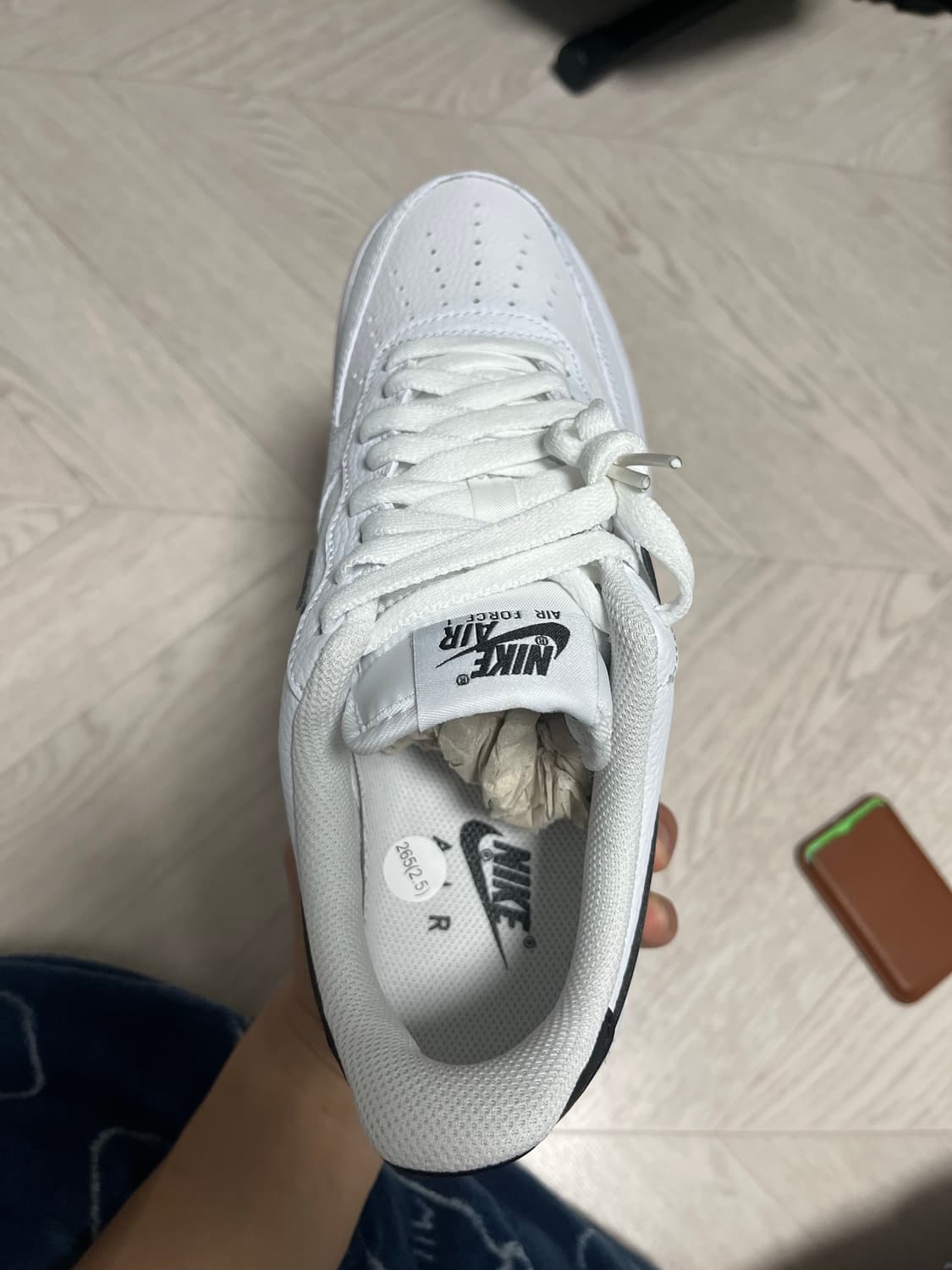 나이키 에어포스 1 화이트블랙 265(새상품) 상품이미지3